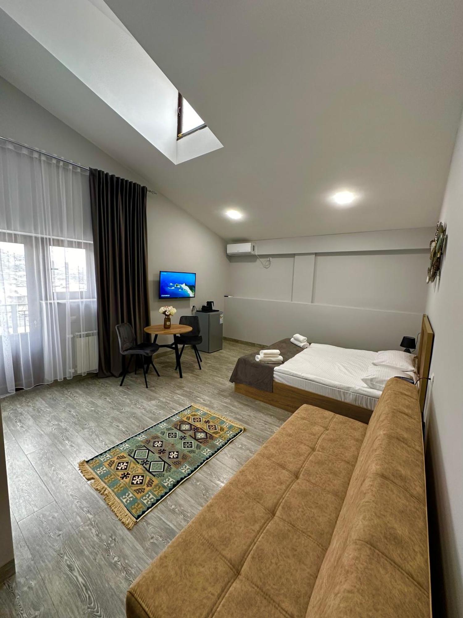 Sofia Suite Hotel Ереван Экстерьер фото
